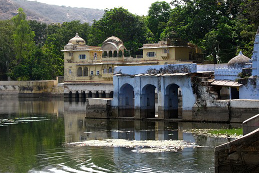 Bundi Tour and Travel Guide